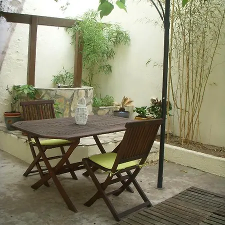 Le Patio De Couette-café Valros